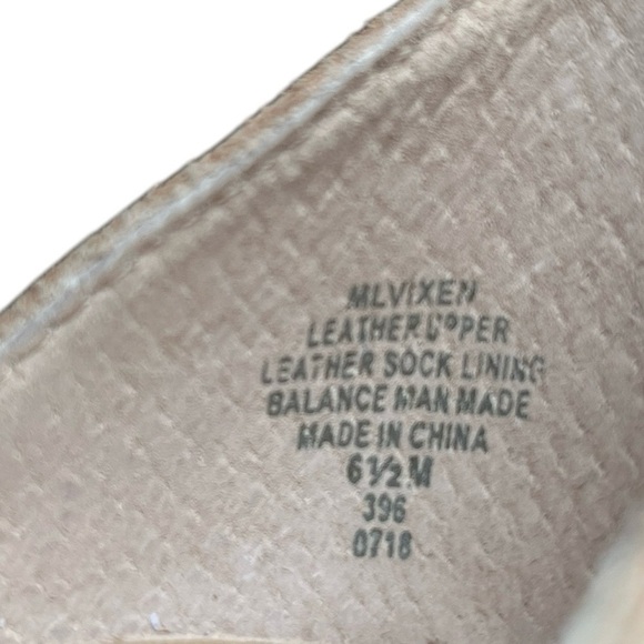 Marc Fisher LTD Vixen Suede Block Heel Sandals 6.5
Cutout Detail Bohemian Comfy‌ - Picture 8 of 11